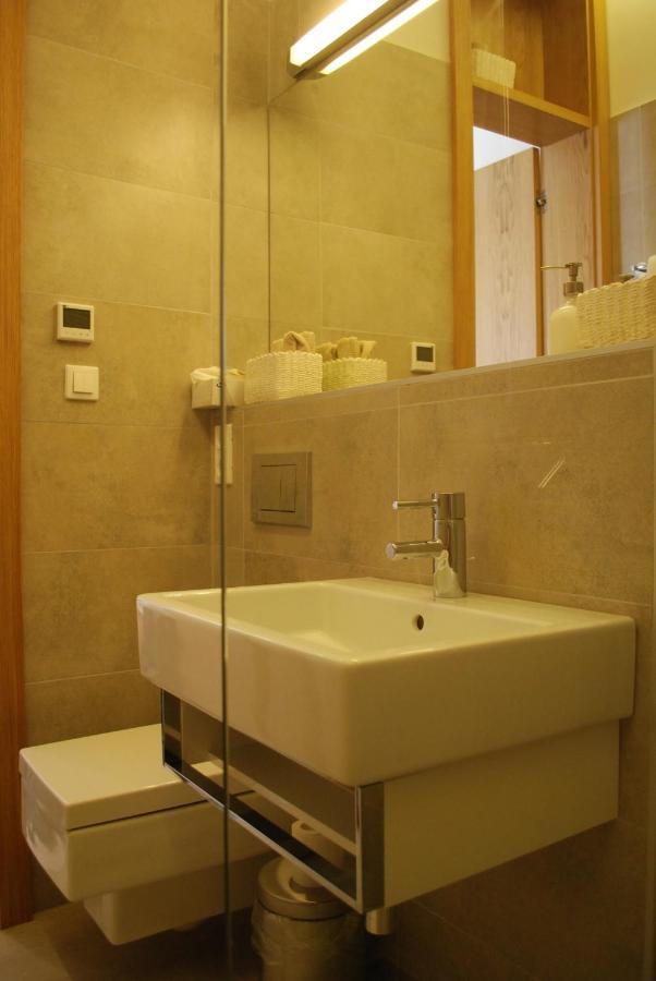 Stylish Studios Apartment In The City Center With Air Conditioning Βουδαπέστη Εξωτερικό φωτογραφία