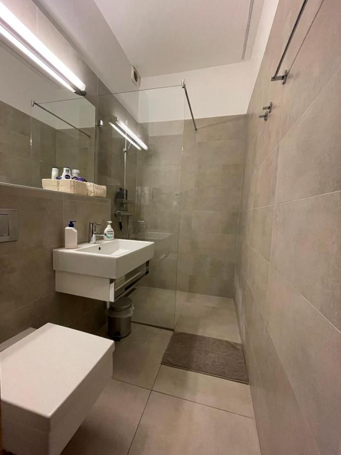 Stylish Studios Apartment In The City Center With Air Conditioning Βουδαπέστη Εξωτερικό φωτογραφία